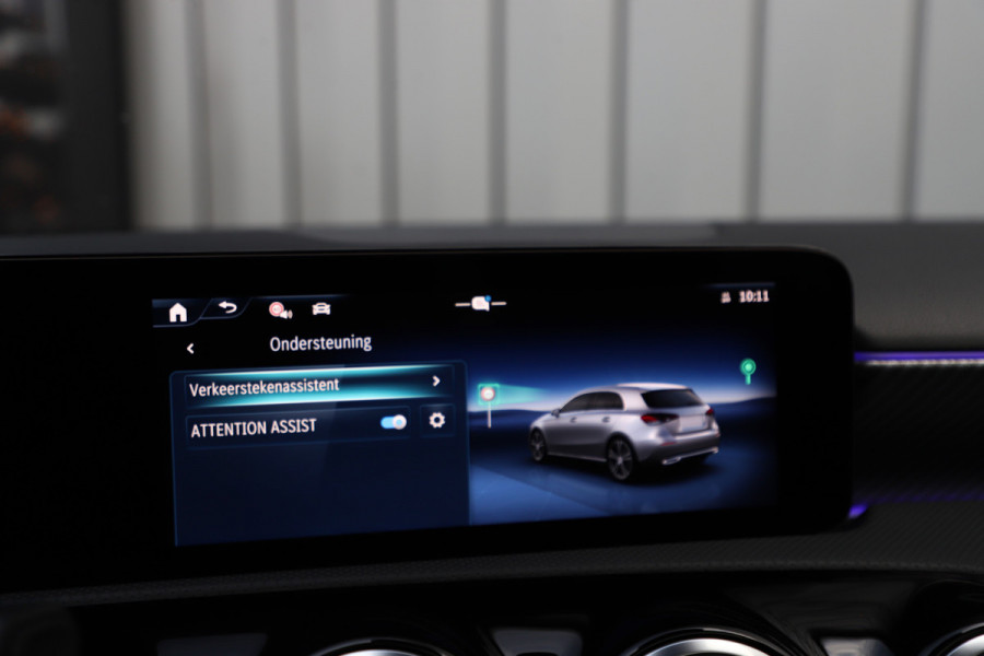Mercedes-Benz A-Klasse 200 Luxury Line | 163PK | Pano | Keyless-go | Sfeerverlichting | ACC | Multibeam | Widescreen | 2024.