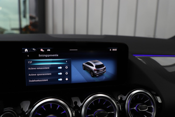 Mercedes-Benz GLA 250e AMG | 218PK | Pano | Sfeerverlichting | ACC | Widescreen | Stuurwielverw. | Trekhaak | Stoelverw. | 2025.