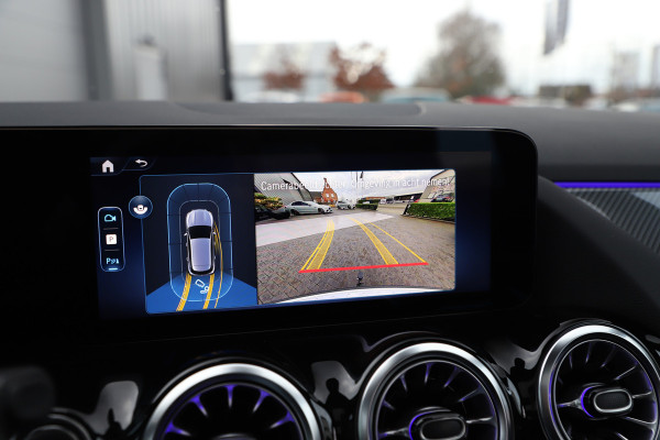 Mercedes-Benz GLA 250e AMG | 218PK | Pano | Sfeerverlichting | ACC | Widescreen | Stuurwielverw. | Trekhaak | Stoelverw. | 2025.