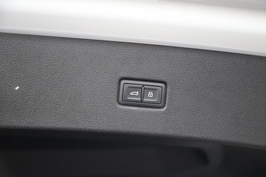 Audi RSQ8 4.0 TFSI quattro RSQ8-R ABT 1 of 125 | 740PK | Achterasbesturing | Luchtvering | Head-up | Carbon | Massage | B&O | Stuurwielver