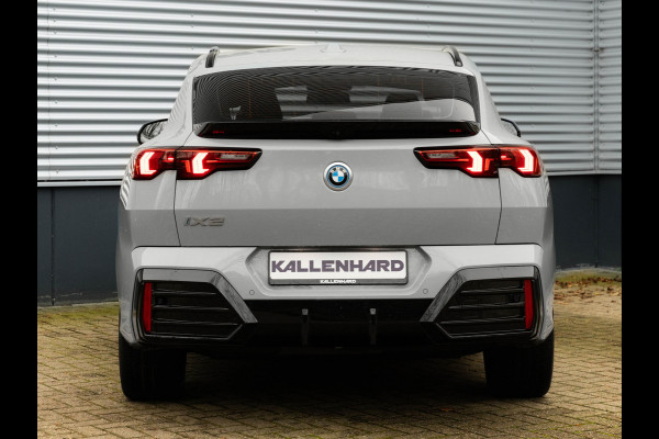 BMW iX2 xDrive30 M-Sport - Trekhaak - Driving + Parking Ass Plus - Head-Up - Harman Kardon
