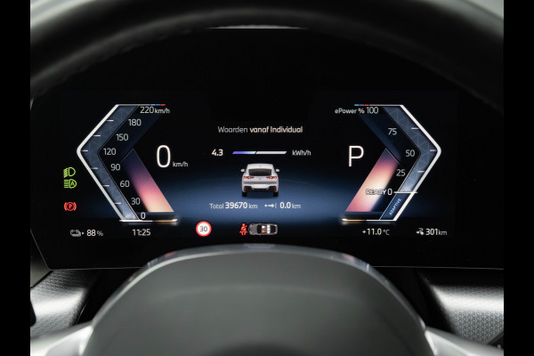 BMW iX2 xDrive30 M-Sport - Trekhaak - Driving + Parking Ass Plus - Head-Up - Harman Kardon