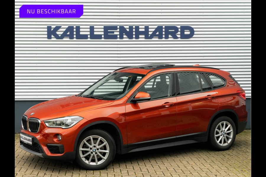 BMW X1 sDrive18i - Pano - Trekhaak - Navi Plus - LED