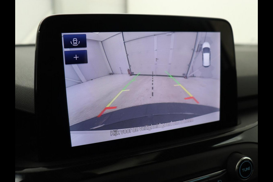 Ford Focus 1.0 EcoBoost ST Line | Panoramadak | Half leder | Trekhaak | Stoelverwarming | Carplay | Camera | Keyless | Navigatie | Climate control | Bluetooth | Parkeerhulp