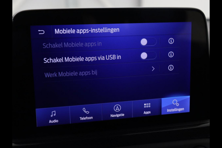 Ford Focus 1.0 EcoBoost ST Line | Panoramadak | Half leder | Trekhaak | Stoelverwarming | Carplay | Camera | Keyless | Navigatie | Climate control | Bluetooth | Parkeerhulp