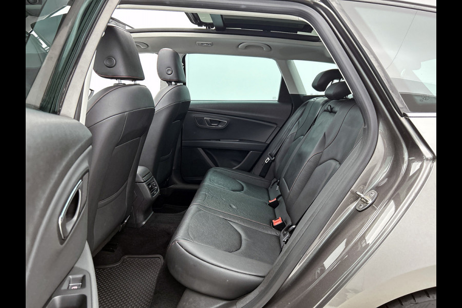 Seat Leon ST 1.8 TSI FR Business Intense(Goed OnderH, Panorama, Carplay, StoelV, Leder, Parkeersensoren V+A, Full Link, Etc)