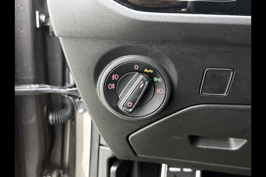 Seat Leon ST 1.8 TSI FR Business Intense(Goed OnderH, Panorama, Carplay, StoelV, Leder, Parkeersensoren V+A, Full Link, Etc)