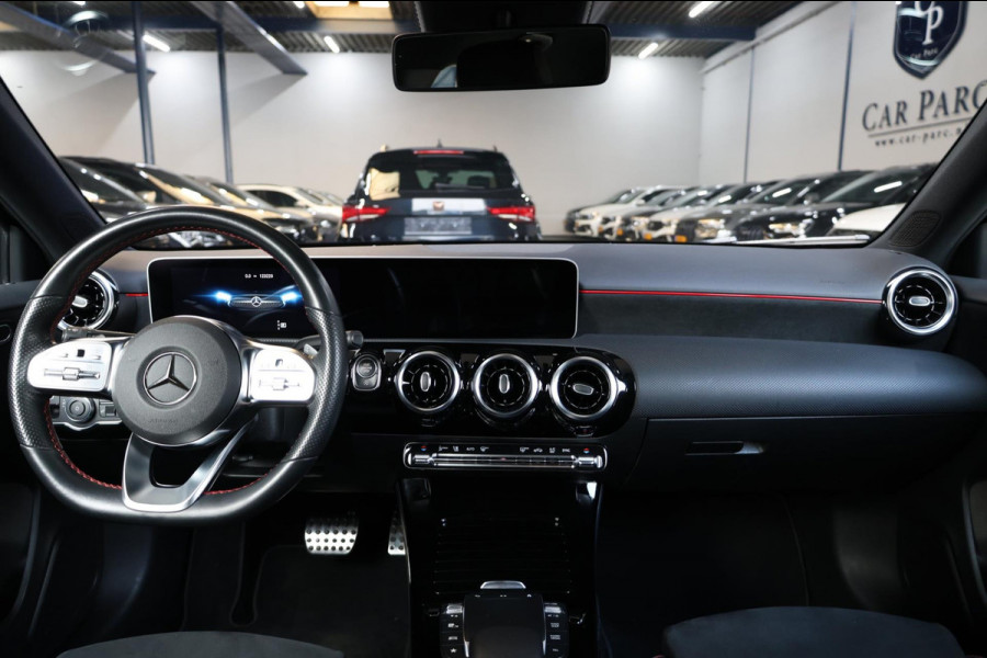 Mercedes-Benz A-Klasse 180 AMG Line LED/VIRTUAL/HALF LEER+ALCANTARA+S.VERWARMIN/18"LMV/CAM/ACC/ECC/12 MDN GARANTIE!