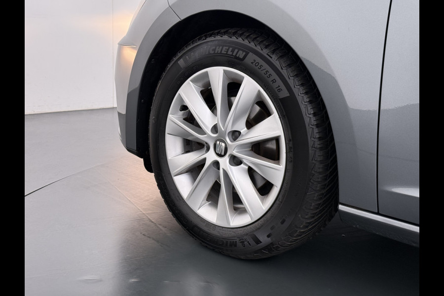 Seat Leon T116PK Navi Pdc-a+v Apple Carplay Android Cruise Control Ecc Style Business Intense Full-Link Lmv 16" Regen-Lichtsensor Isofix Keyless Mistlampen Priv.Glas Origineel Nederlandse Auto