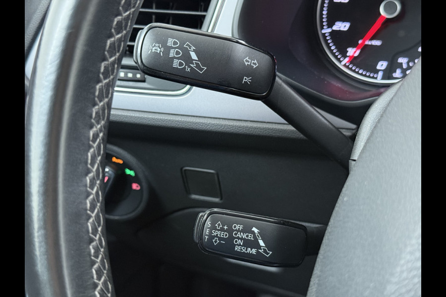 Seat Leon T116PK Navi Pdc-a+v Apple Carplay Android Cruise Control Ecc Style Business Intense Full-Link Lmv 16" Regen-Lichtsensor Isofix Keyless Mistlampen Priv.Glas Origineel Nederlandse Auto