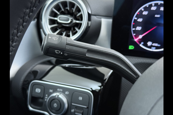 Mercedes-Benz CLA-Klasse 250 e AMG line | Alpinegrijs Pano HUD Memory 360 Camera