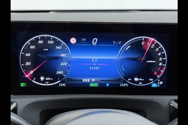Mercedes-Benz CLA-Klasse 250 e AMG line | Alpinegrijs Pano HUD Memory 360 Camera