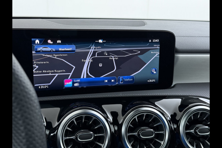 Mercedes-Benz CLA-Klasse 250 e AMG line | Alpinegrijs Pano HUD Memory 360 Camera