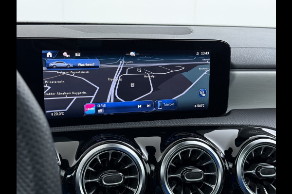 Mercedes-Benz CLA-Klasse 250 e AMG line | Alpinegrijs Pano HUD Memory 360 Camera
