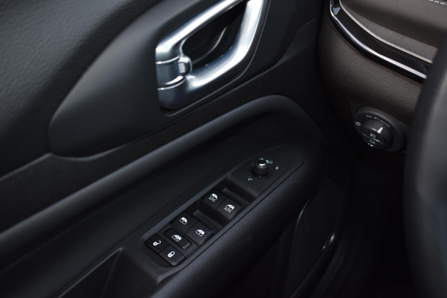 Jeep Compass 1.5T e-Hybrid S Aut. | Navi | 360 Camera | Leder | Stoelver. | LED | Incl. garantie