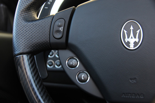 Maserati GranCabrio 4.7 Sport | AM Kleur | 1-1 | Carbon | Carplay