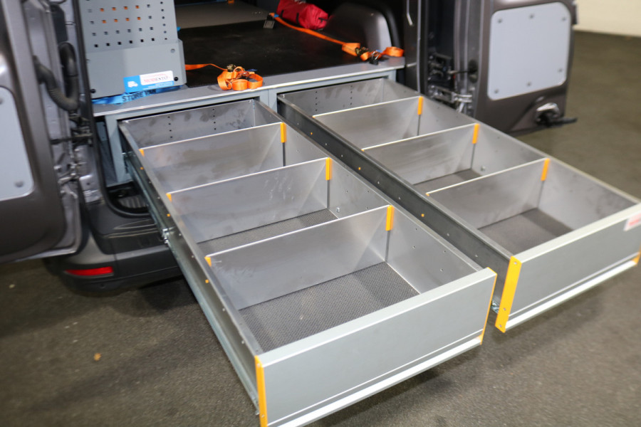 Renault Kangoo 1.5 Blue dCi 115 Extra L2 Automaat Store Van inrichting