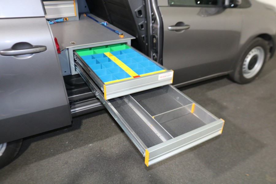 Renault Kangoo 1.5 Blue dCi 115 Extra L2 Automaat Store Van inrichting