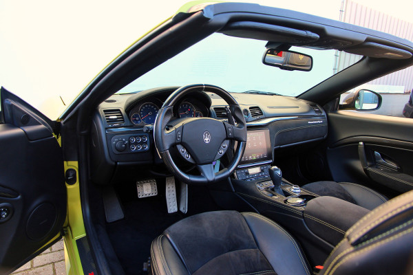 Maserati GranCabrio 4.7 Sport | AM Kleur | 1-1 | Carbon | Carplay