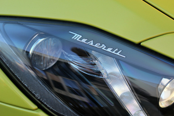 Maserati GranCabrio 4.7 Sport | AM Kleur | 1-1 | Carbon | Carplay