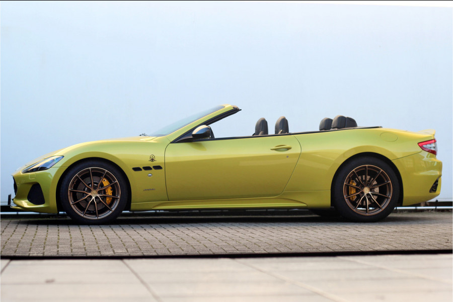 Maserati GranCabrio 4.7 Sport | AM Kleur | 1-1 | Carbon | Carplay