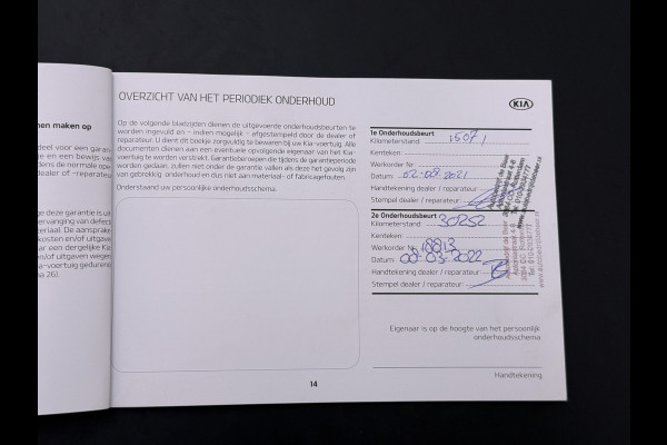 Kia e-Niro 64kWh Leer+Elek.Stoel+Memory+Gekoeld Warmtepomp ExecutiveLine JBL®-Hifi Adap.Cruise Camera Navi Ecc Pdc Stoelverwarming-Koeling SOH 100% Stuurverwarming  Keyless Blind Spot Lane Assist Led Lmv 17" 1e Eigenaar Origineel Nederlandse Auto € 48.000,- nieuw