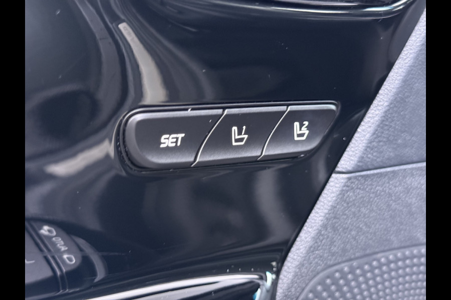 Kia e-Niro 64kWh Leer+Elek.Stoel+Memory+Gekoeld Warmtepomp ExecutiveLine JBL®-Hifi Adap.Cruise Camera Navi Ecc Pdc Stoelverwarming-Koeling SOH 100% Stuurverwarming  Keyless Blind Spot Lane Assist Led Lmv 17" 1e Eigenaar Origineel Nederlandse Auto € 48.000,- nieuw