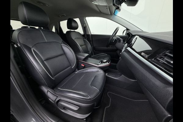 Kia e-Niro 64kWh Leer+Elek.Stoel+Memory+Gekoeld Warmtepomp ExecutiveLine JBL®-Hifi Adap.Cruise Camera Navi Ecc Pdc Stoelverwarming-Koeling SOH 100% Stuurverwarming  Keyless Blind Spot Lane Assist Led Lmv 17" 1e Eigenaar Origineel Nederlandse Auto € 48.000,- nieuw