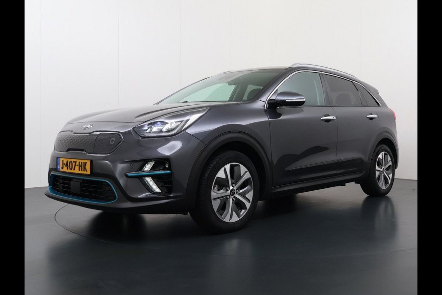 Kia e-Niro 64kWh Leer+Elek.Stoel+Memory+Gekoeld Warmtepomp ExecutiveLine JBL®-Hifi Adap.Cruise Camera Navi Ecc Pdc Stoelverwarming-Koeling SOH 100% Stuurverwarming  Keyless Blind Spot Lane Assist Led Lmv 17" 1e Eigenaar Origineel Nederlandse Auto € 48.000,- nieuw