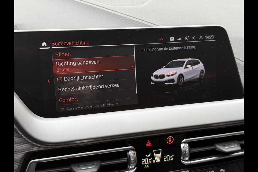 BMW 1-serie 116i Business Edition | Zwarte grill | Apple Carplay | DAB+ | PDC V+A