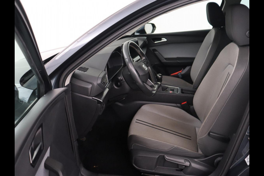 Seat Leon 1.0 TSI Style Intens | Stoelverwarming | Adaptive cruise | Camera | Carplay | Stuurverwarming | Navigatie | Keyless | Parkeerhulp | Climate control | Bluetooth | Full LED