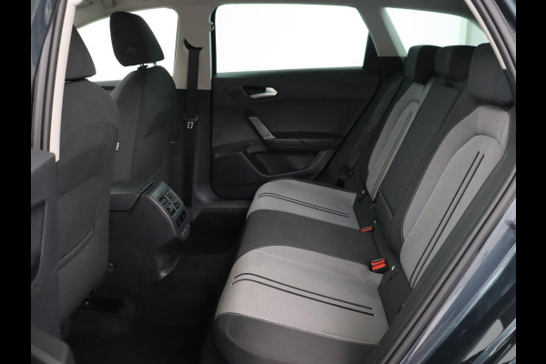 Seat Leon 1.0 TSI Style Intens | Stoelverwarming | Adaptive cruise | Camera | Carplay | Stuurverwarming | Navigatie | Keyless | Parkeerhulp | Climate control | Bluetooth | Full LED