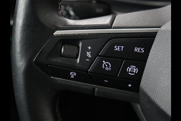 Seat Leon 1.0 TSI Style Intens | Stoelverwarming | Adaptive cruise | Camera | Carplay | Stuurverwarming | Navigatie | Keyless | Parkeerhulp | Climate control | Bluetooth | Full LED