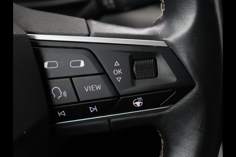 Seat Leon 1.0 TSI Style Intens | Stoelverwarming | Adaptive cruise | Camera | Carplay | Stuurverwarming | Navigatie | Keyless | Parkeerhulp | Climate control | Bluetooth | Full LED