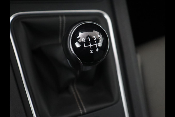 Seat Leon 1.0 TSI Style Intens | Stoelverwarming | Adaptive cruise | Camera | Carplay | Stuurverwarming | Navigatie | Keyless | Parkeerhulp | Climate control | Bluetooth | Full LED