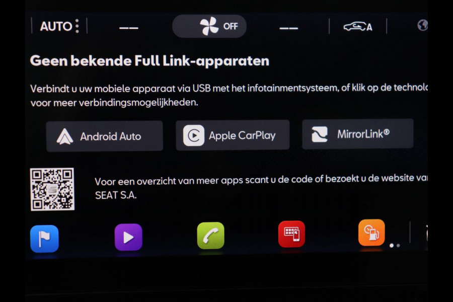 Seat Leon 1.0 TSI Style Intens | Stoelverwarming | Adaptive cruise | Camera | Carplay | Stuurverwarming | Navigatie | Keyless | Parkeerhulp | Climate control | Bluetooth | Full LED