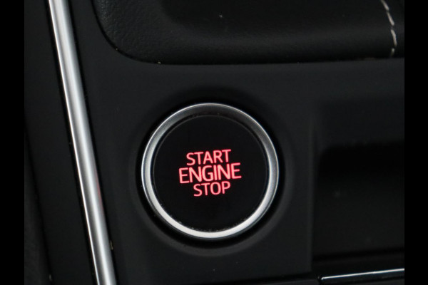 Seat Leon 1.0 TSI Style Intens | Stoelverwarming | Adaptive cruise | Camera | Carplay | Stuurverwarming | Navigatie | Keyless | Parkeerhulp | Climate control | Bluetooth | Full LED