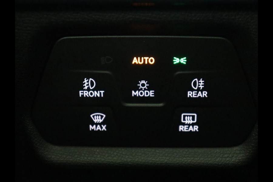 Seat Leon 1.0 TSI Style Intens | Stoelverwarming | Adaptive cruise | Camera | Carplay | Stuurverwarming | Navigatie | Keyless | Parkeerhulp | Climate control | Bluetooth | Full LED