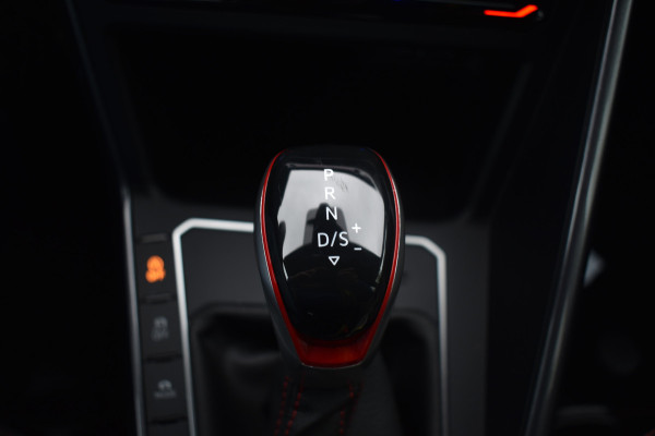 Volkswagen Polo GTI 2.0 TSI 210PK DSG STOELVERW VIRTUAL/LED/CARPLAY FABRIEKS GARANTIE