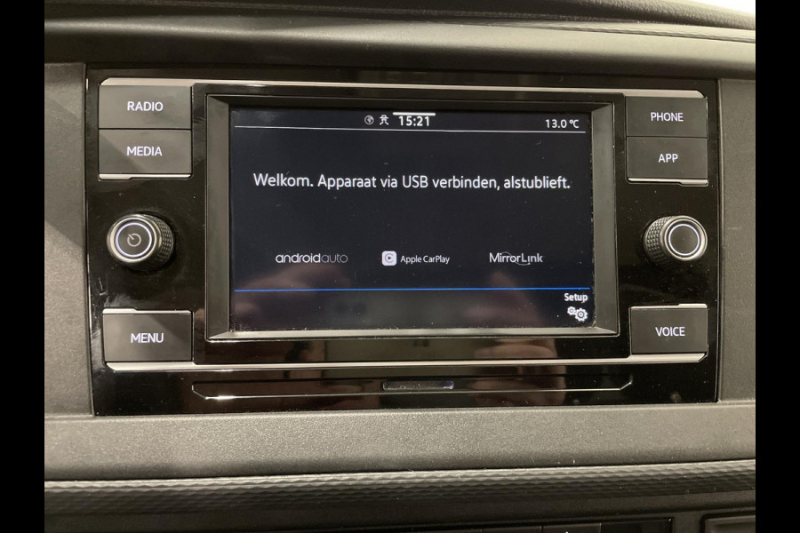 Volkswagen Transporter 2.0 TDI L2H1 28 Airco Cruise Control Apple CarPlay Trekhaak Achterklep