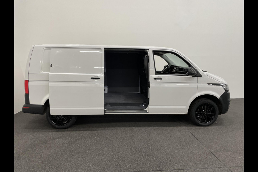 Volkswagen Transporter 2.0 TDI L2H1 28 Airco Cruise Control Apple CarPlay Trekhaak Achterklep