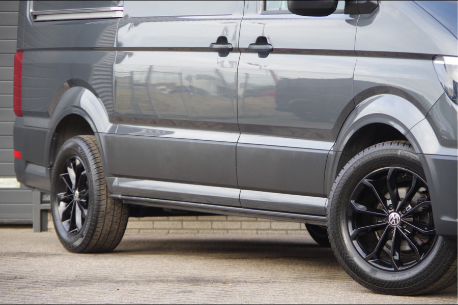 Volkswagen Crafter 35 2.0 TDI L3H3 140PK AUT. 3-ZITS, TREKHAAK, CAMERA, NAVI, CRUISE, AIRCO, NL AUTO, NAP