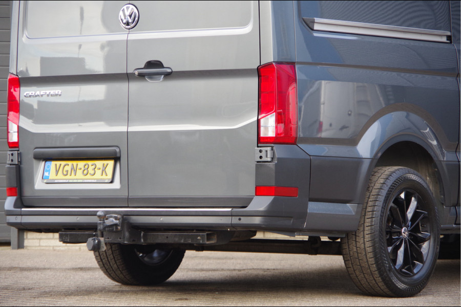 Volkswagen Crafter 35 2.0 TDI L3H3 140PK AUT. 3-ZITS, TREKHAAK, CAMERA, NAVI, CRUISE, AIRCO, NL AUTO, NAP