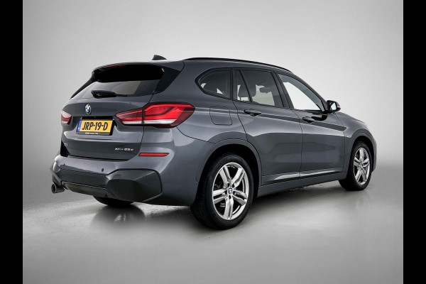 BMW X1 xDrive25e Exe.Ed. 221PK PLUG-In M Sport PANORAMADAK | AD-CRUISE | CAMERA