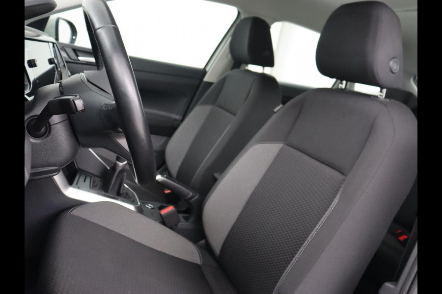 Volkswagen Taigo 1.0 TSI Life Business | Stoelverwarming | Trekhaak | Camera | Adaptive cruise | Navigatie | 17'' | Virtual Cockpit | Climate control | Bluetooth | Full LED | Parkeerhulp