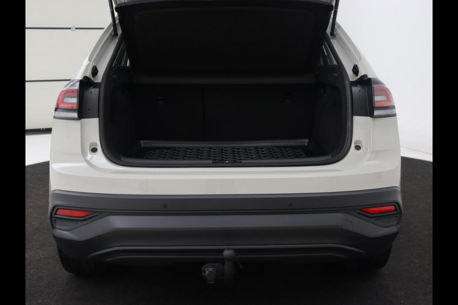 Volkswagen Taigo 1.0 TSI Life Business | Stoelverwarming | Trekhaak | Camera | Adaptive cruise | Navigatie | 17'' | Virtual Cockpit | Climate control | Bluetooth | Full LED | Parkeerhulp