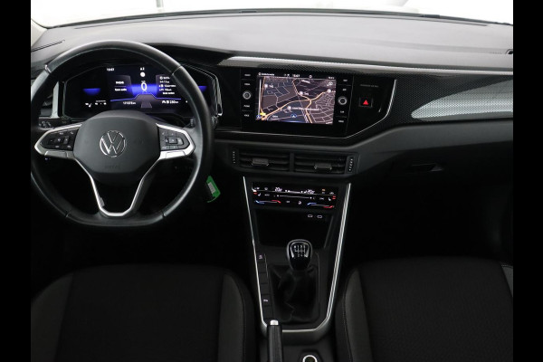 Volkswagen Taigo 1.0 TSI Life Business | Stoelverwarming | Trekhaak | Camera | Adaptive cruise | Navigatie | 17'' | Virtual Cockpit | Climate control | Bluetooth | Full LED | Parkeerhulp