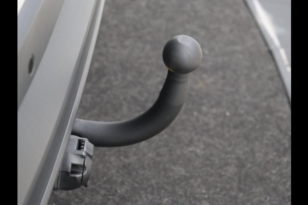 Volkswagen Taigo 1.0 TSI Life Business | Stoelverwarming | Trekhaak | Camera | Adaptive cruise | Navigatie | 17'' | Virtual Cockpit | Climate control | Bluetooth | Full LED | Parkeerhulp