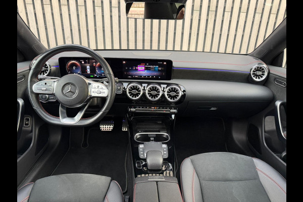 Mercedes-Benz CLA-Klasse 250 e AMG Line / Panodak / Sfeer