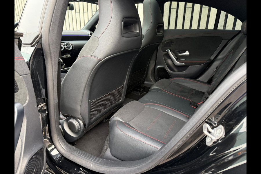 Mercedes-Benz CLA-Klasse 250 e AMG Line / Panodak / Sfeer